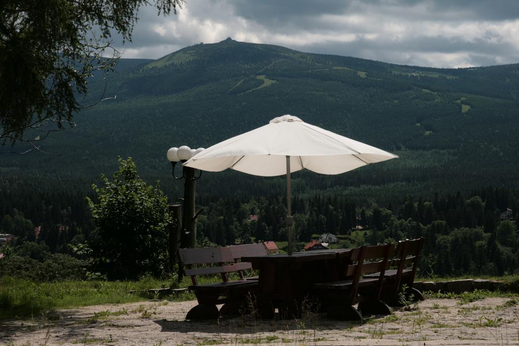 Bed and Breakfast Czajka Шклярска-Поремба Экстерьер фото